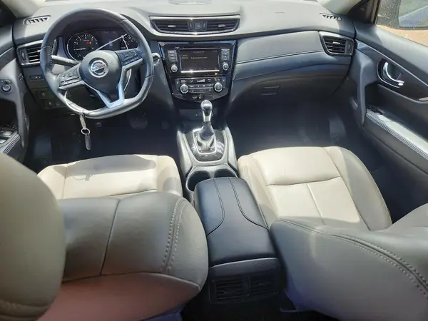5N1AT2MV2JC830228 2018 NISSAN ROGUE - Image 8