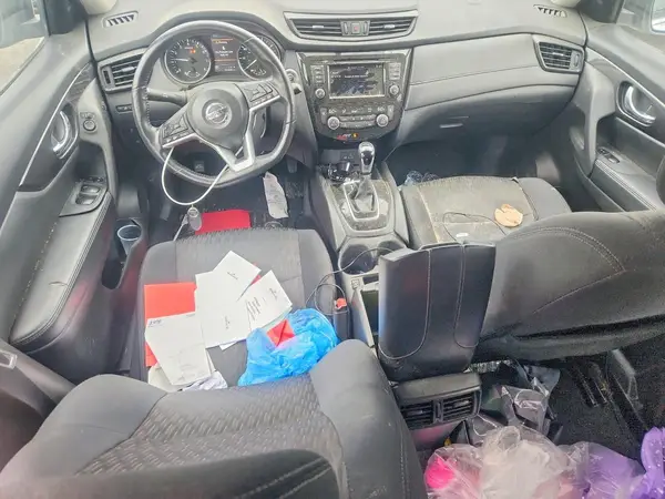 5N1AT2MV2JC837504 2018 NISSAN ROGUE - Image 8