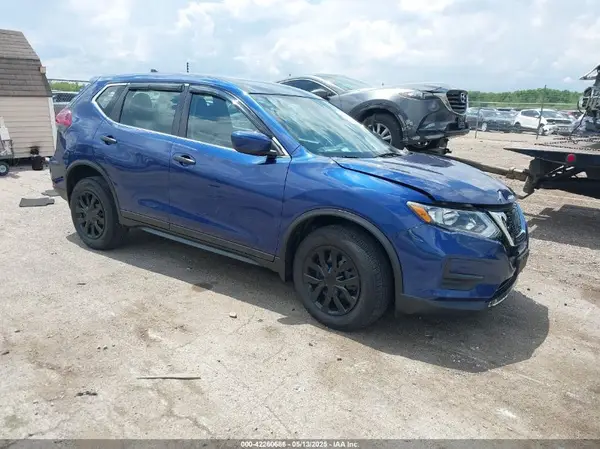5N1AT2MV2JC839768 2018 NISSAN ROGUE - Image 1
