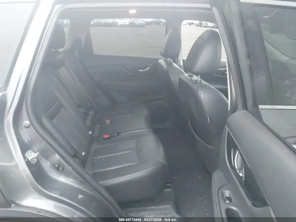 5N1AT2MV2JC845439 2018 NISSAN ROGUE - Image 8