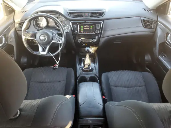 5N1AT2MV2JC845988 2018 NISSAN ROGUE - Image 8