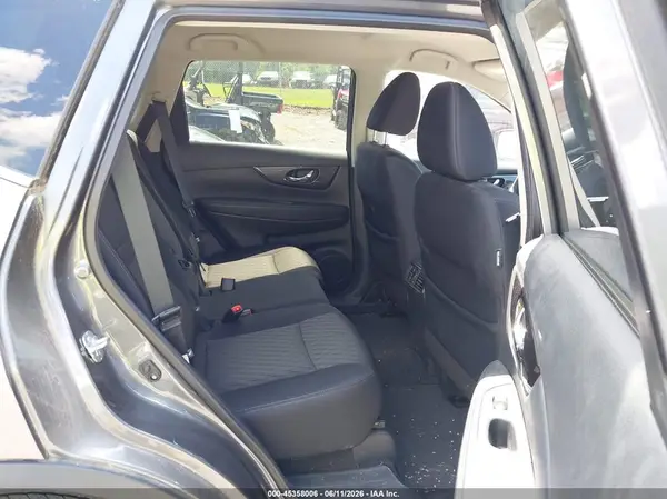 5N1AT2MV2JC850169 2018 NISSAN ROGUE - Image 8