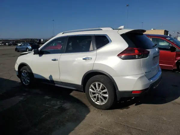 5N1AT2MV2JC851399 2018 NISSAN ROGUE - Image 2