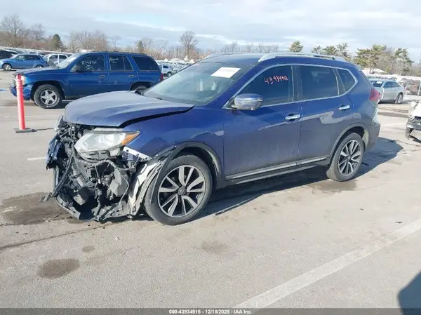 5N1AT2MV2KC703545 2019 NISSAN ROGUE - Image 2