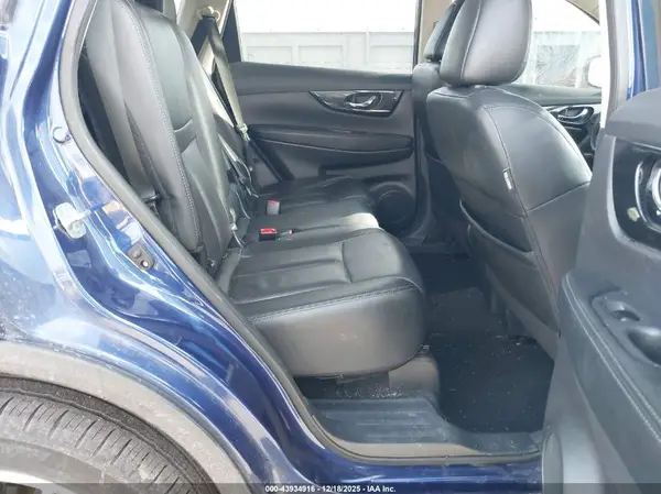 5N1AT2MV2KC703545 2019 NISSAN ROGUE - Image 8