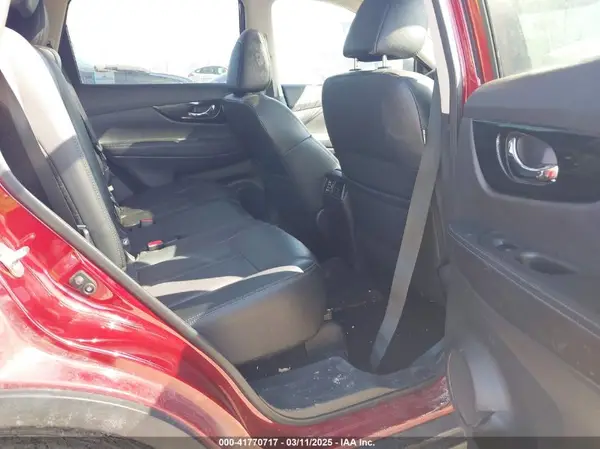 5N1AT2MV2KC707756 2019 NISSAN ROGUE - Image 8