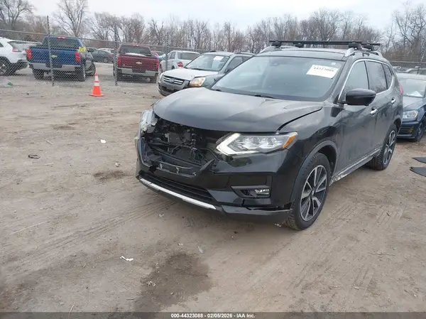 5N1AT2MV2KC709295 2019 NISSAN ROGUE - Image 2