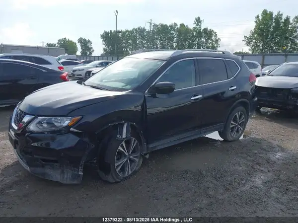 5N1AT2MV2KC710561 2019 NISSAN ROGUE - Image 2