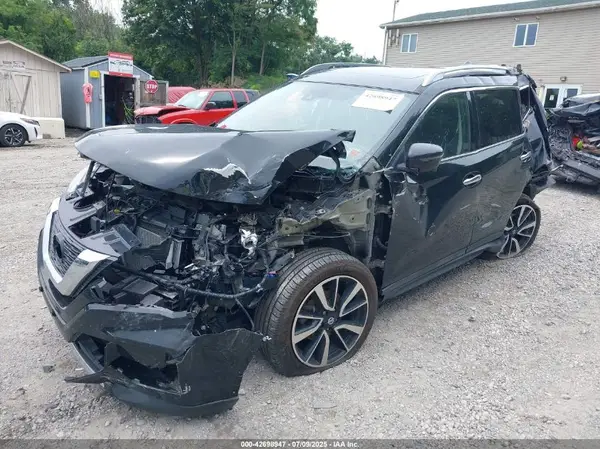 5N1AT2MV2KC713962 2019 NISSAN ROGUE - Image 2