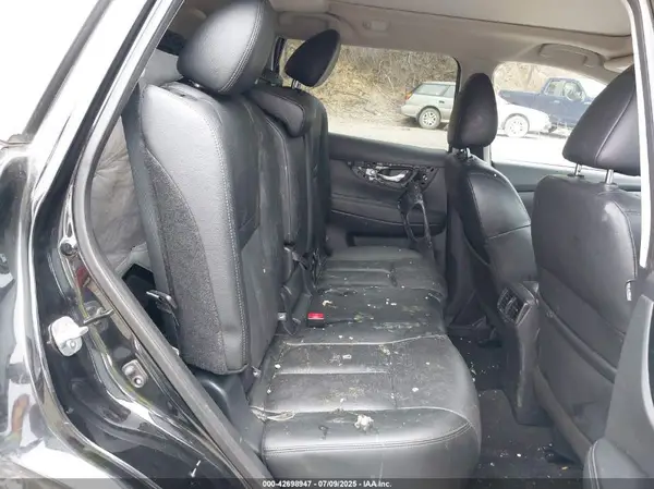 5N1AT2MV2KC713962 2019 NISSAN ROGUE - Image 8