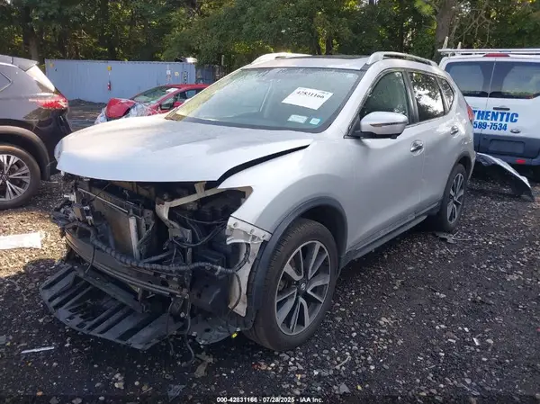5N1AT2MV2KC717588 2019 NISSAN ROGUE - Image 2