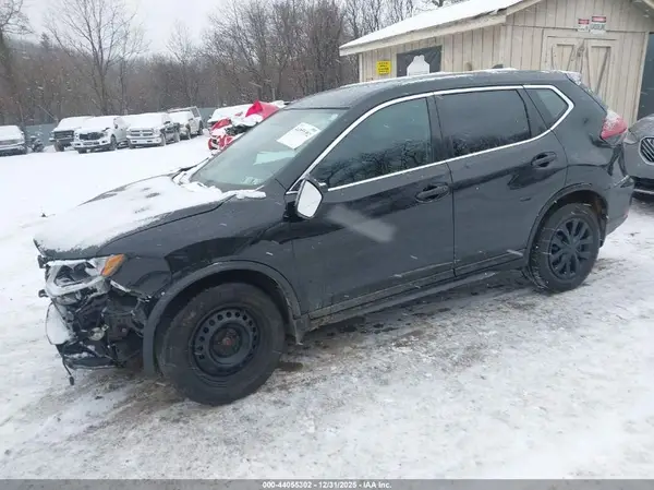 5N1AT2MV2KC721687 2019 NISSAN ROGUE - Image 2