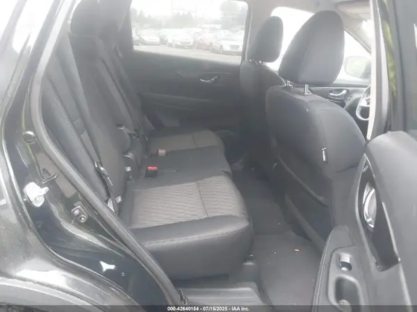 5N1AT2MV2KC724444 2019 NISSAN ROGUE - Image 8