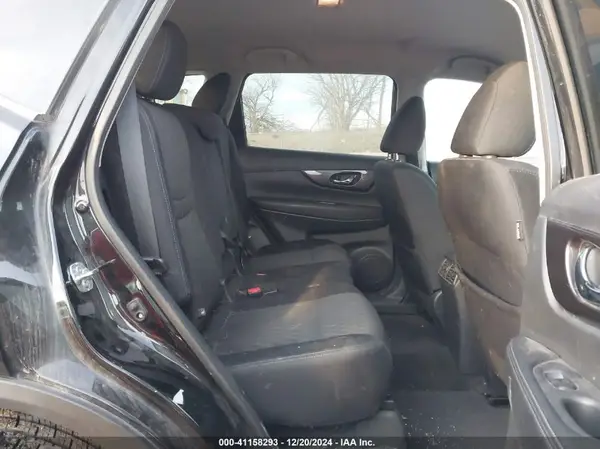 5N1AT2MV2KC725836 2019 NISSAN ROGUE - Image 8