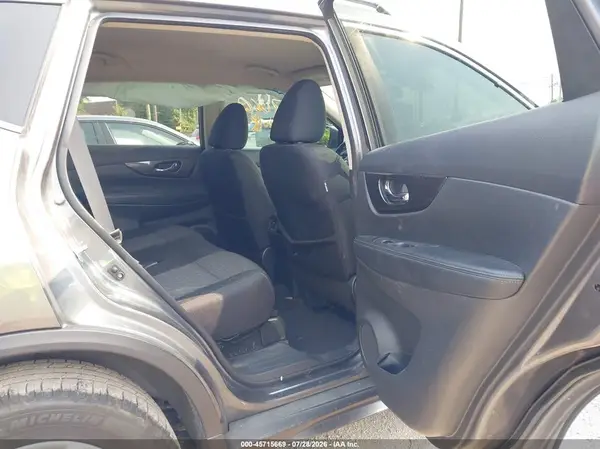 5N1AT2MV2KC731362 2019 NISSAN ROGUE - Image 8