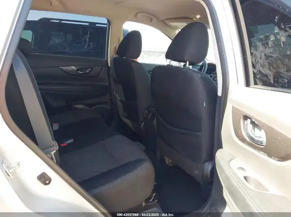 5N1AT2MV2KC734049 2019 NISSAN ROGUE - Image 8