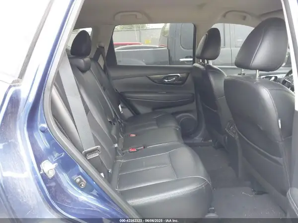 5N1AT2MV2KC746282 2019 NISSAN ROGUE - Image 8