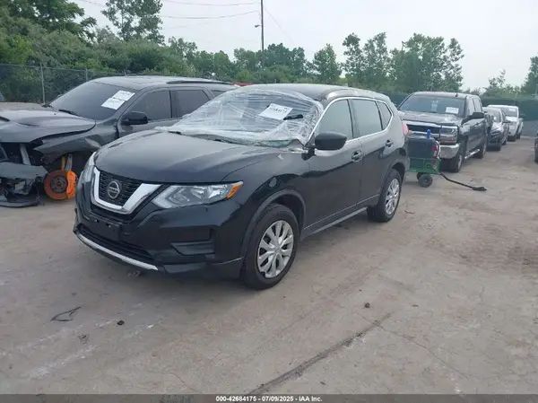5N1AT2MV2KC747321 2019 NISSAN ROGUE - Image 2