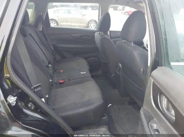 5N1AT2MV2KC747321 2019 NISSAN ROGUE - Image 8