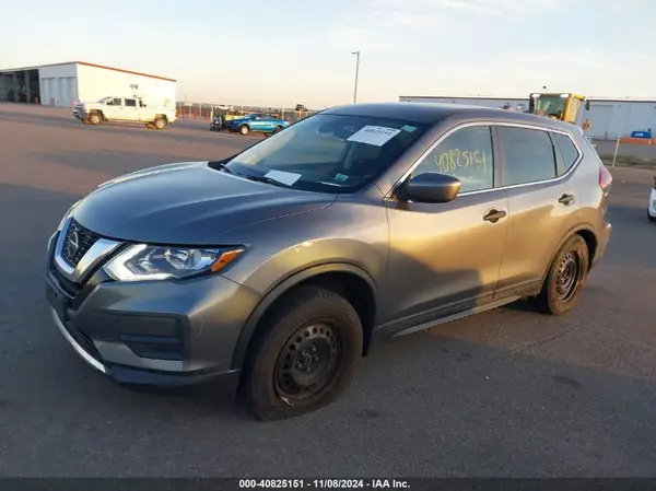 5N1AT2MV2KC749036 2019 NISSAN ROGUE - Image 2