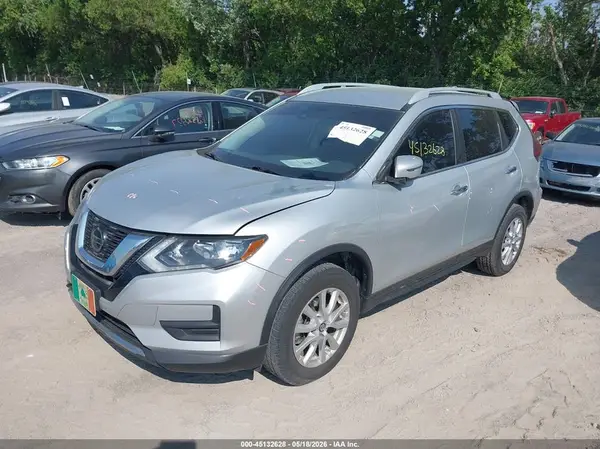 5N1AT2MV2KC756018 2019 NISSAN ROGUE - Image 2
