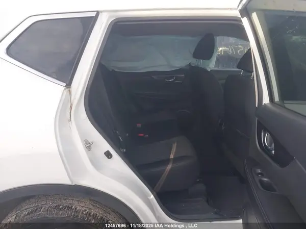 5N1AT2MV2KC759534 2019 NISSAN ROGUE - Image 8