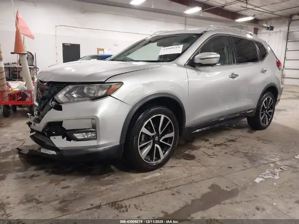 5N1AT2MV2KC765110 2019 NISSAN ROGUE - Image 2