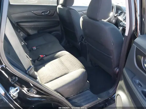 5N1AT2MV2KC770632 2019 NISSAN ROGUE - Image 8