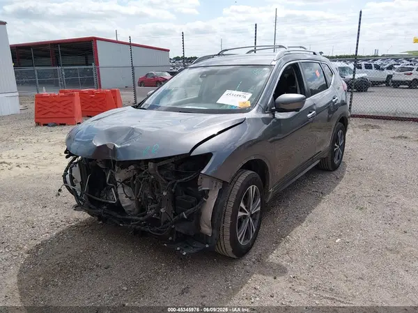 5N1AT2MV2KC772297 2019 NISSAN ROGUE - Image 2