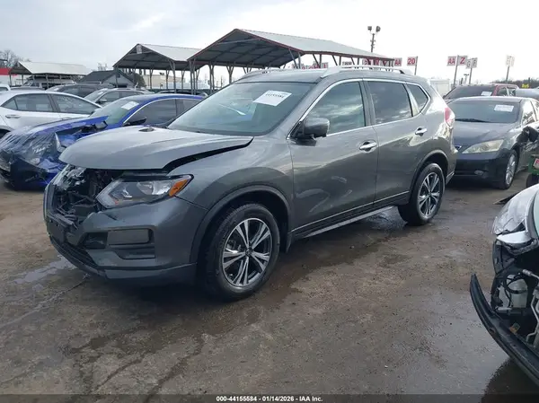 5N1AT2MV2KC777886 2019 NISSAN ROGUE - Image 2