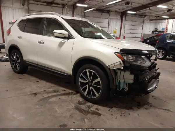 5N1AT2MV2KC792582 2019 NISSAN ROGUE - Image 1