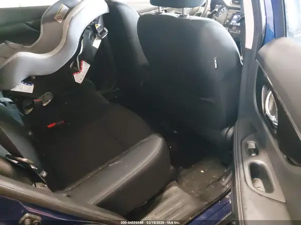 5N1AT2MV2KC799807 2019 NISSAN ROGUE - Image 8