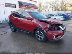 5N1AT2MV2KC800678 2019 NISSAN ROGUE