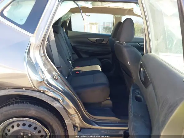 5N1AT2MV2KC810952 2019 NISSAN ROGUE - Image 8