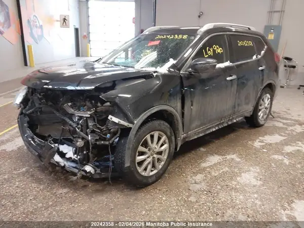 5N1AT2MV2KC823779 2019 NISSAN ROGUE - Image 2