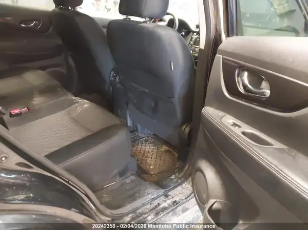 5N1AT2MV2KC823779 2019 NISSAN ROGUE - Image 8