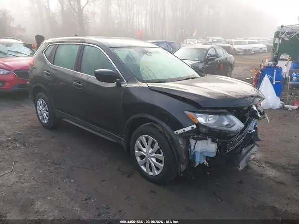 5N1AT2MV2KC826584 2019 NISSAN ROGUE - Image 1