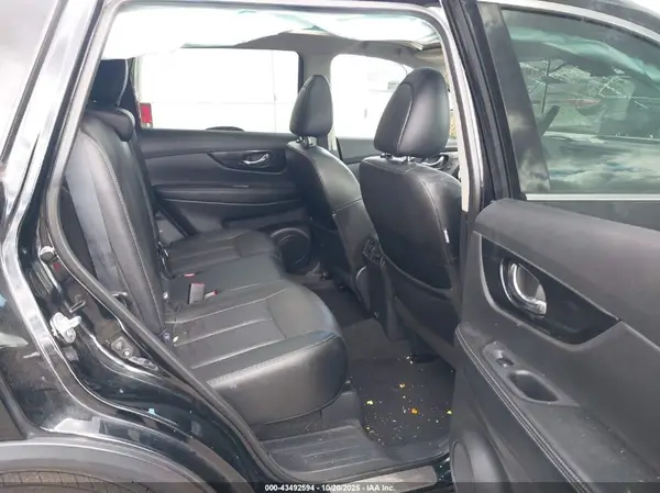 5N1AT2MV2KC828089 2019 NISSAN ROGUE - Image 8
