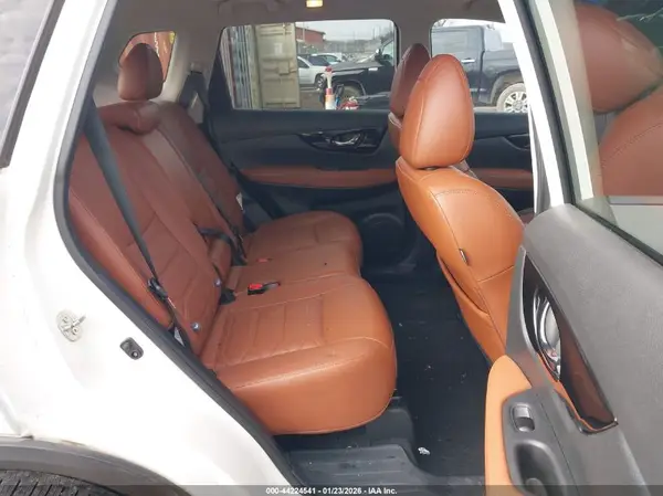 5N1AT2MV2KC831784 2019 NISSAN ROGUE - Image 8