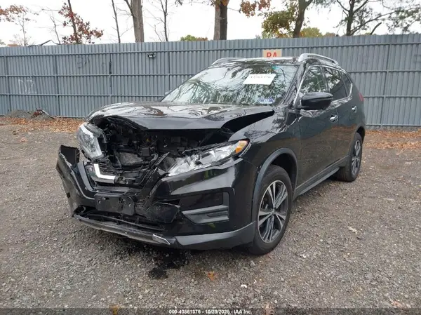 5N1AT2MV2KC833390 2019 NISSAN ROGUE - Image 2