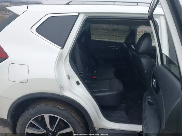 5N1AT2MV2LC709203 2020 NISSAN ROGUE - Image 8