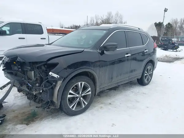 5N1AT2MV2LC715390 2020 NISSAN ROGUE - Image 2