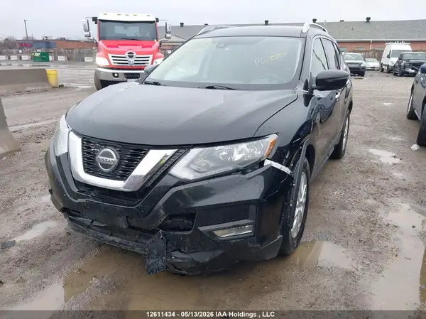 5N1AT2MV2LC715650 2020 NISSAN ROGUE - Image 2