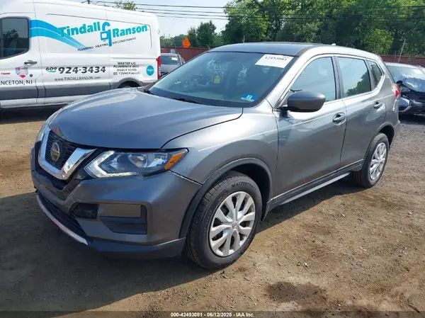 5N1AT2MV2LC749524 2020 NISSAN ROGUE - Image 2