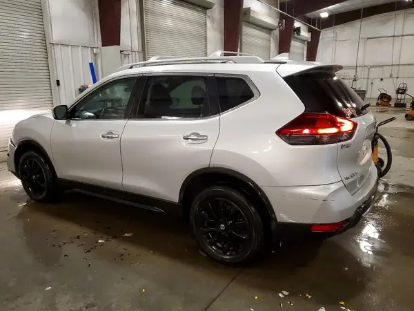5N1AT2MV2LC754433 2020 NISSAN ROGUE - Image 2