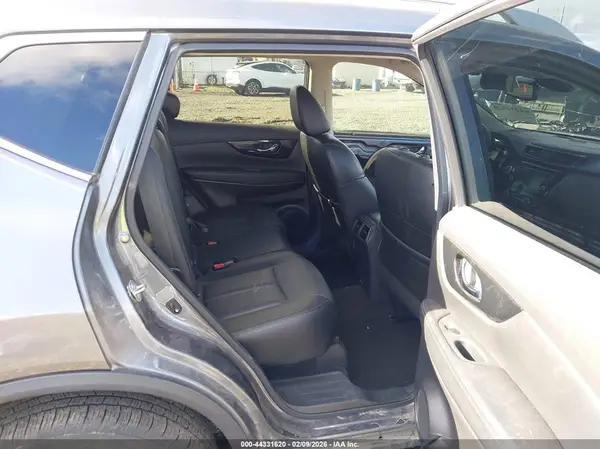 5N1AT2MV2LC771216 2020 NISSAN ROGUE - Image 8