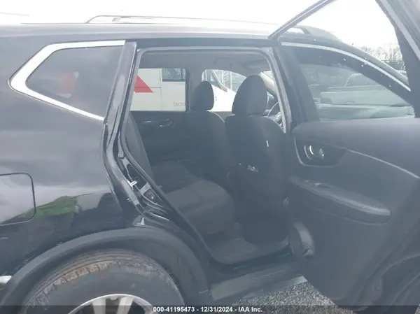5N1AT2MV2LC780367 2020 NISSAN ROGUE - Image 8