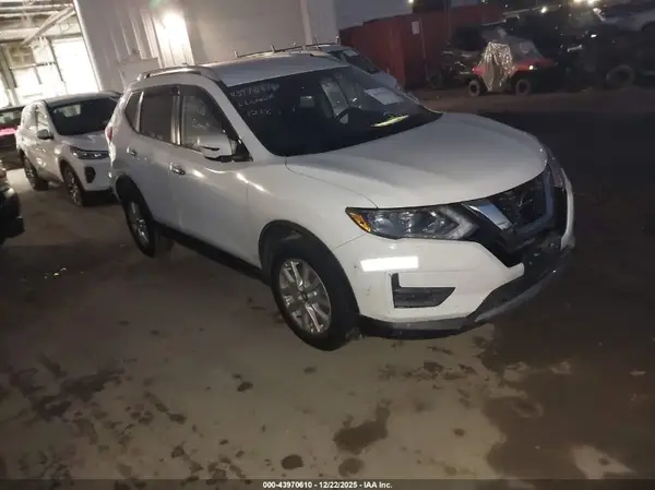 5N1AT2MV2LC786458 2020 NISSAN ROGUE - Image 1