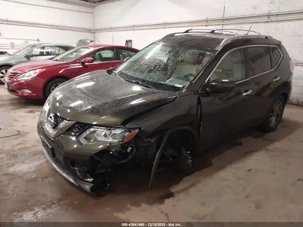 5N1AT2MV3GC735556 2016 NISSAN ROGUE - Image 2