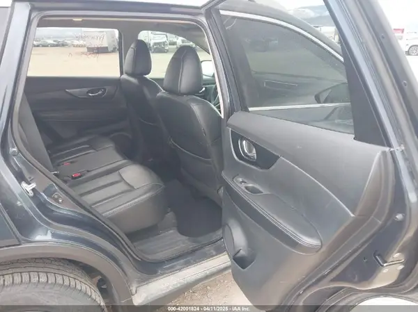 5N1AT2MV3GC745018 2016 NISSAN ROGUE - Image 8